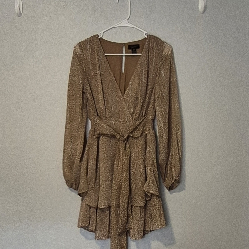 JAPNA Flowing Power Dress. - Picture 2 of 5